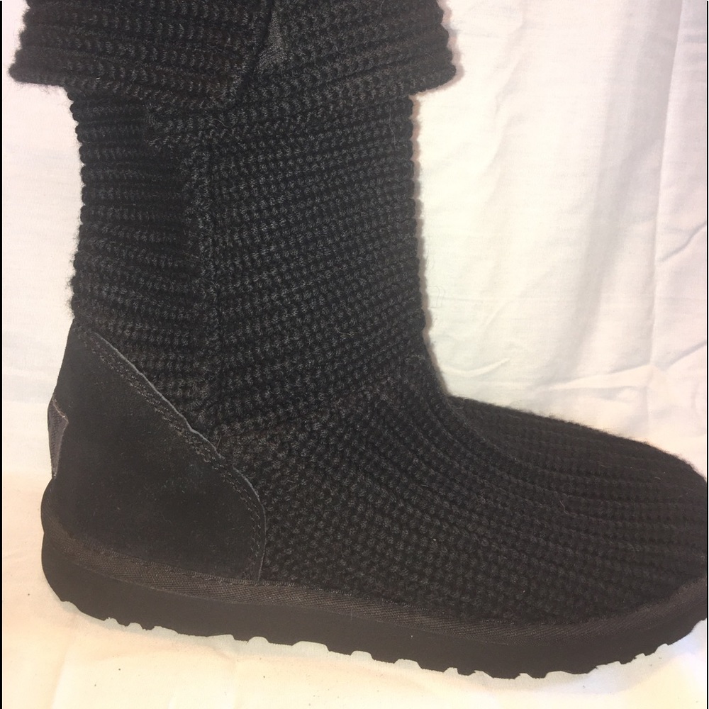Women’s Ugg cardigan boots black
